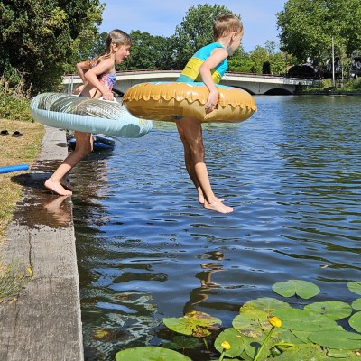 Zomers-zwemplezier