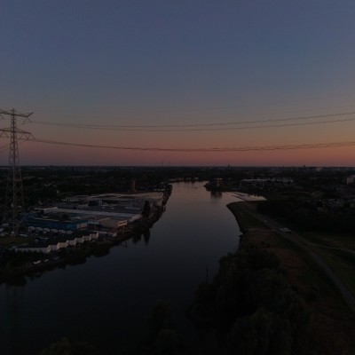 Reflectie van de avondzon