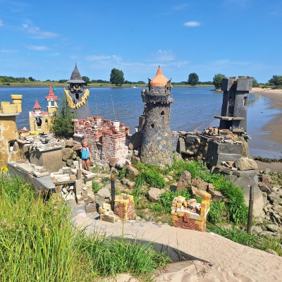 Bij het kasteel