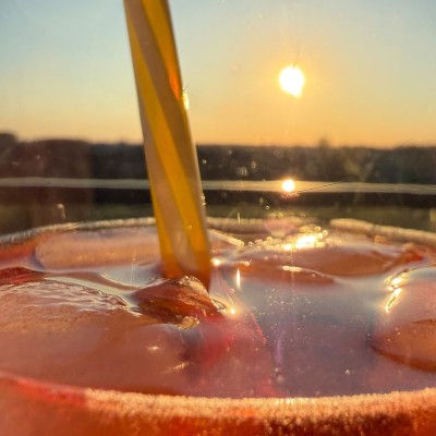 De zon in mijn glas