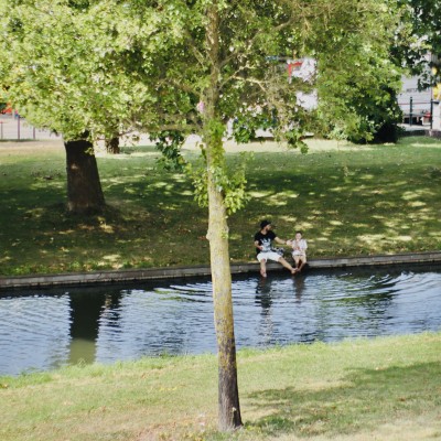 Pootje baden in de stadsgracht van IJsselstein.