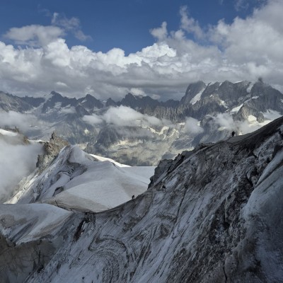 Afkoelen bij de gletschers van het Mont Blanc massief