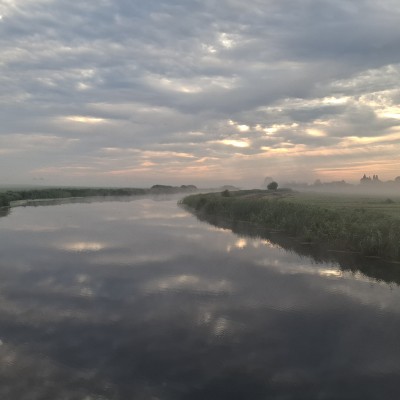 Opkomende zon op De Donk in Brandwijk