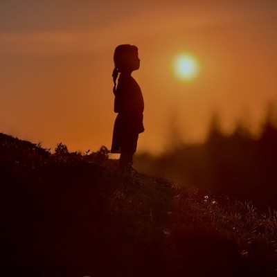 Yza ziet op Terschelling de zonsondergang
